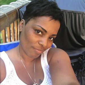 Meet your Posher, Tonya